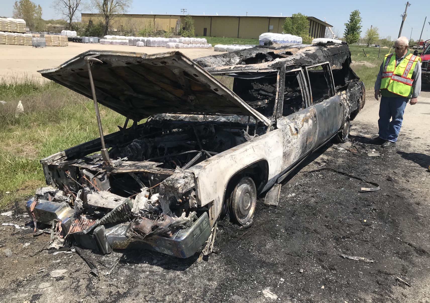 Fire destroys hearse in Waterloo